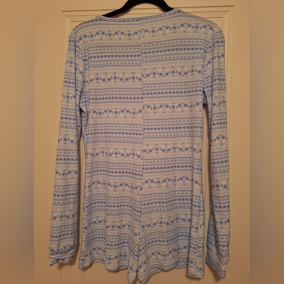 Pajamas-one piece, fitted style, soft, fuzzy, and comfy - Picture 2 of 2